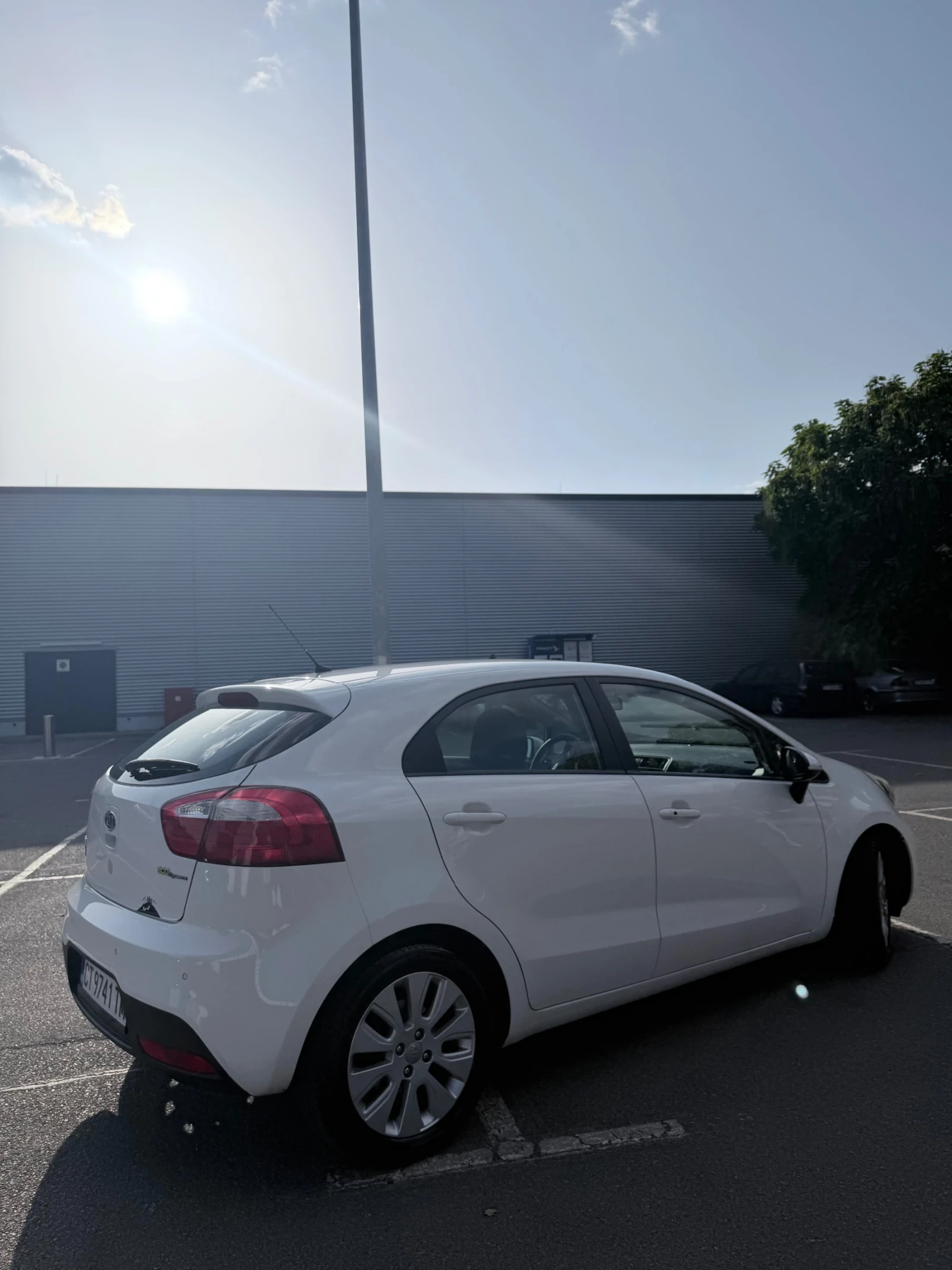 Kia Rio 1.1, снимка 3 - Автомобили и джипове - 55988753