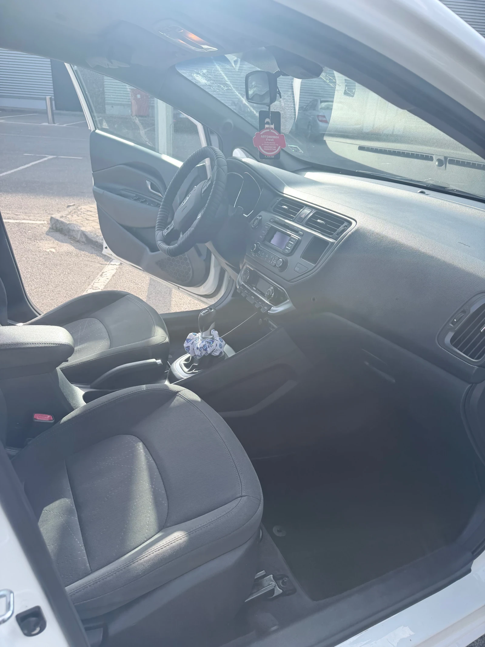 Kia Rio 1.1, снимка 8 - Автомобили и джипове - 55988753