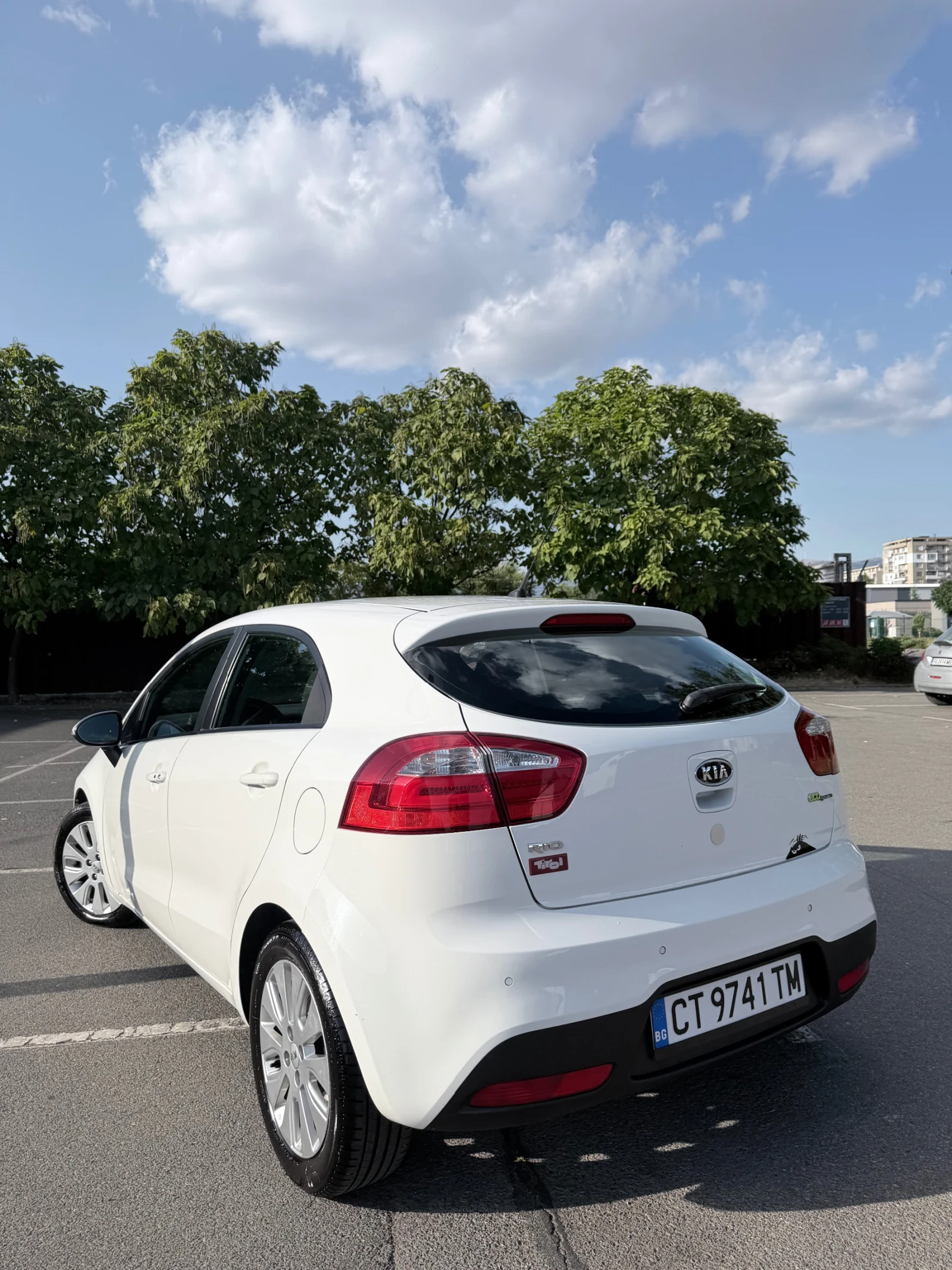 Kia Rio 1.1, снимка 4 - Автомобили и джипове - 55988753
