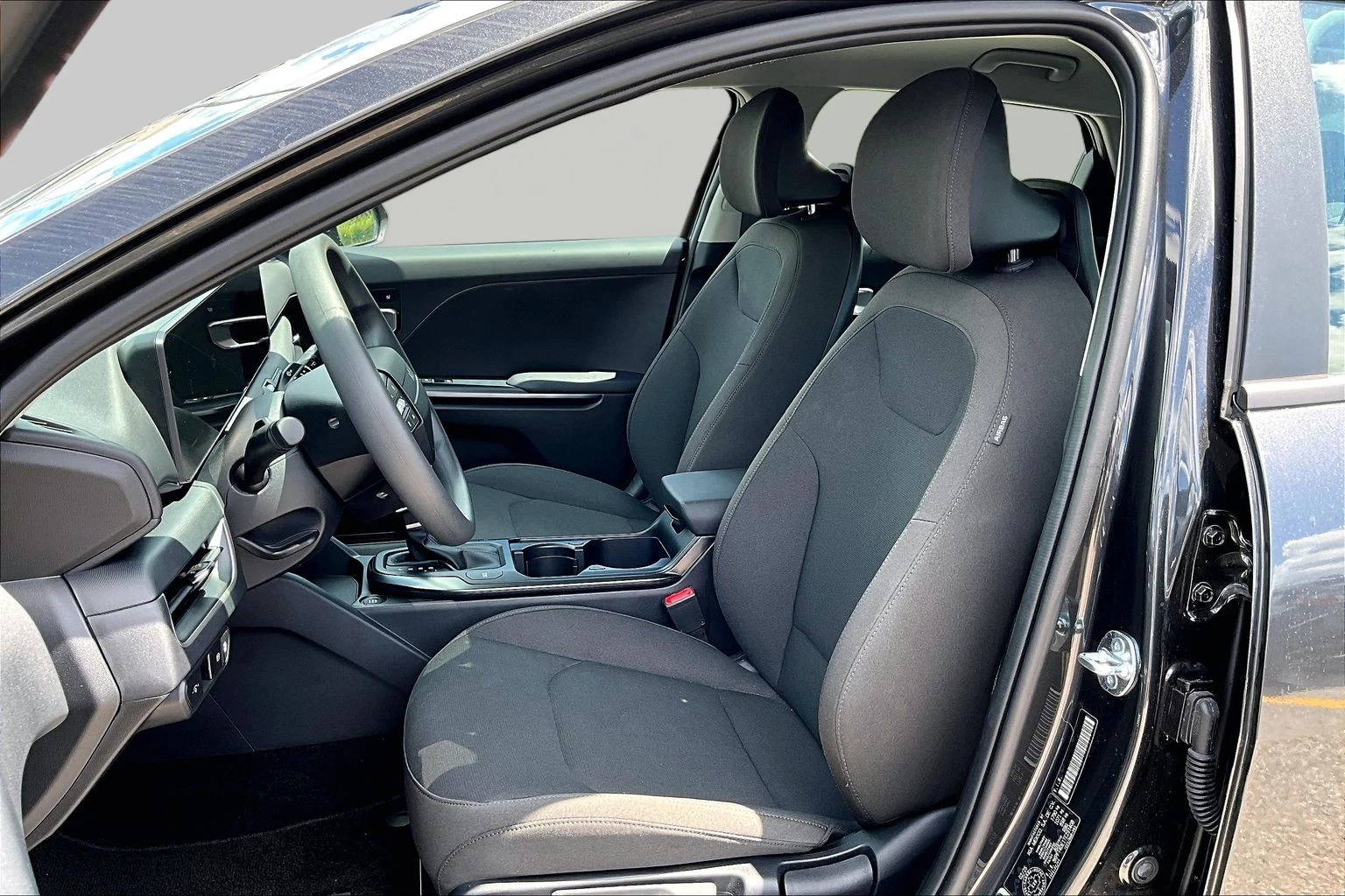 Kia K4 LX | Heated Seats | CarPlay | Smart Cruise Control, снимка 10 - Автомобили и джипове - 56074977