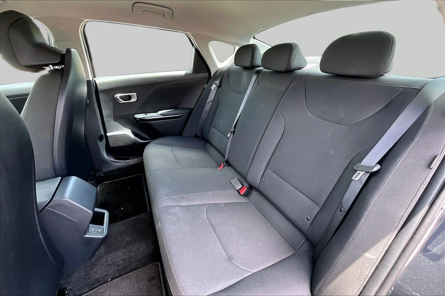 Kia K4 LX | Heated Seats | CarPlay | Smart Cruise Control, снимка 7 - Автомобили и джипове - 56074977