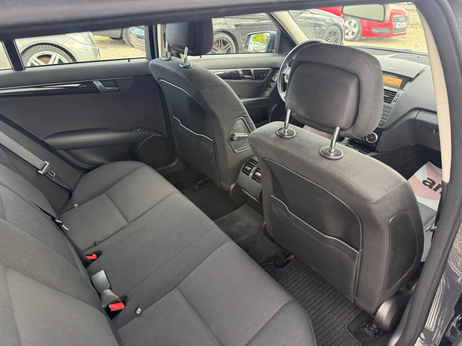 Mercedes-Benz C 200 CGI / Automatic, снимка 9 - Автомобили и джипове - 56203162