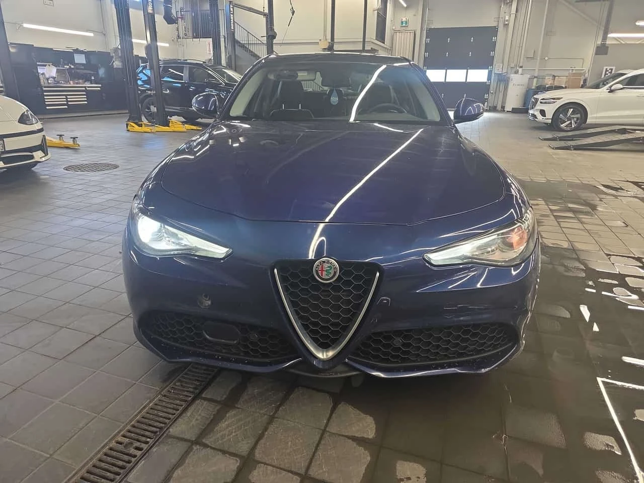 Alfa Romeo Giulia Ti * CARFAX * ��� ������������ ������ | Mobile.bg � ����������� 6