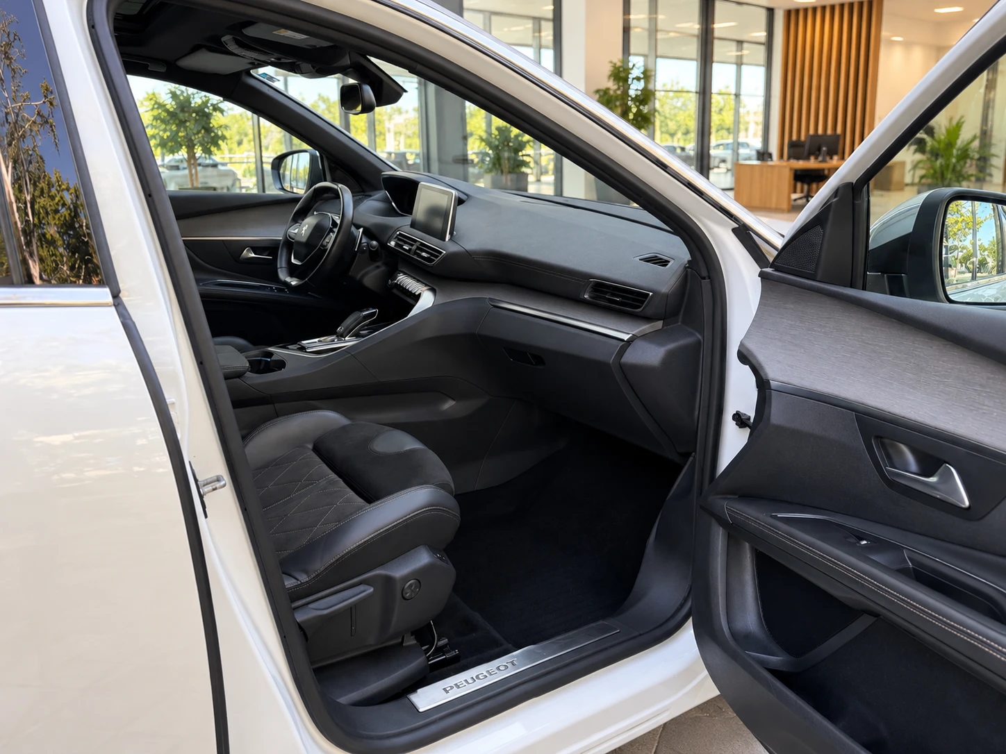 Peugeot 5008 2.0 HDI GT, снимка 8 - Автомобили и джипове - 56647973