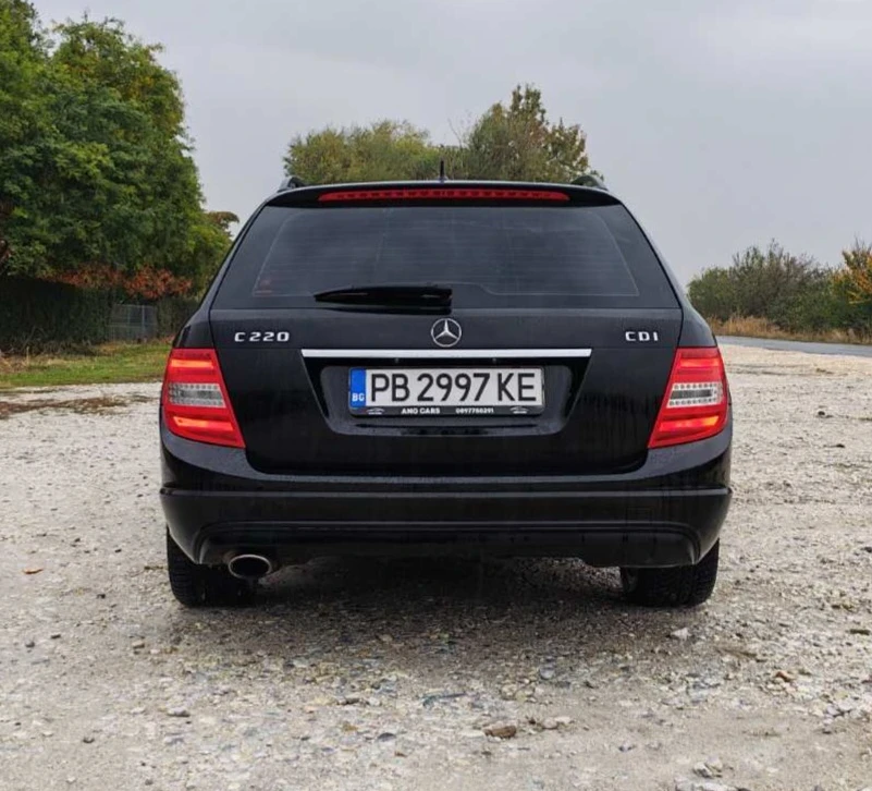 Mercedes-Benz C 220, снимка 7 - Автомобили и джипове - 56747942