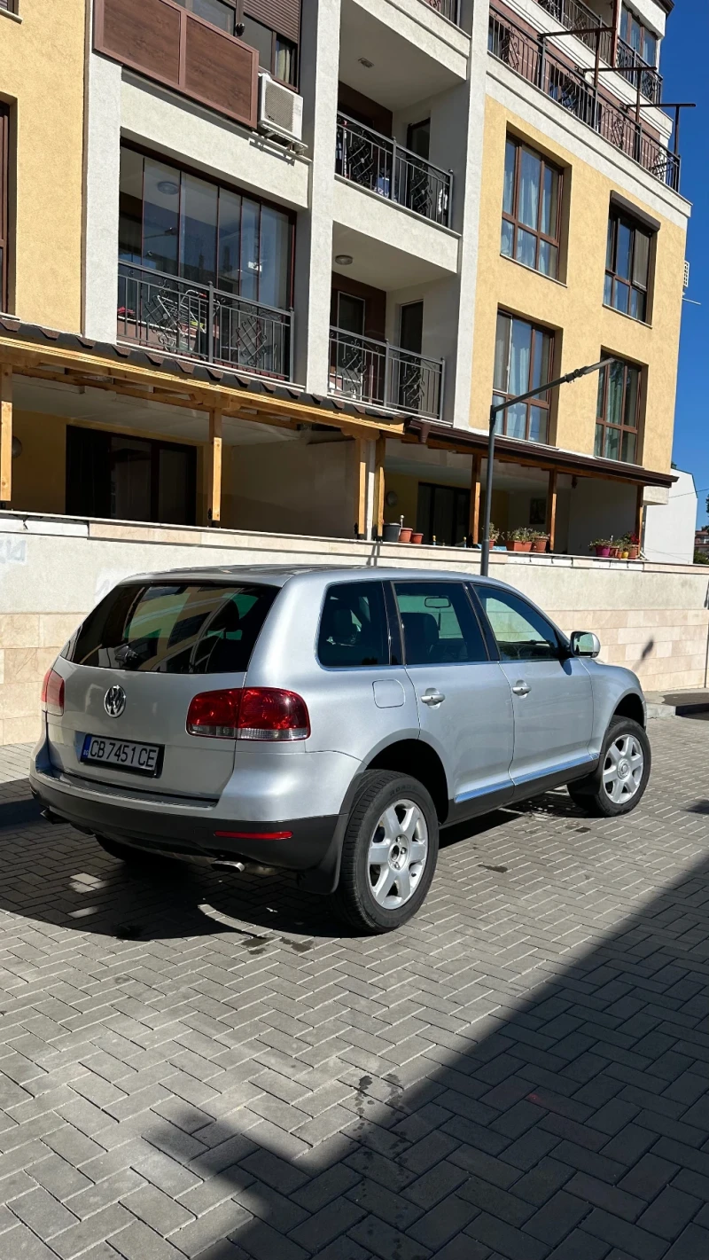 VW Touareg, снимка 3 - Автомобили и джипове - 48682435