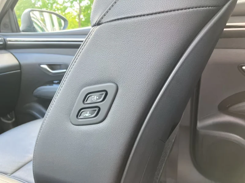 Hyundai Tucson PRIME/179HP/PANO/MEMO/CAM/NAVI/LED/465g, снимка 14 - Автомобили и джипове - 52134672