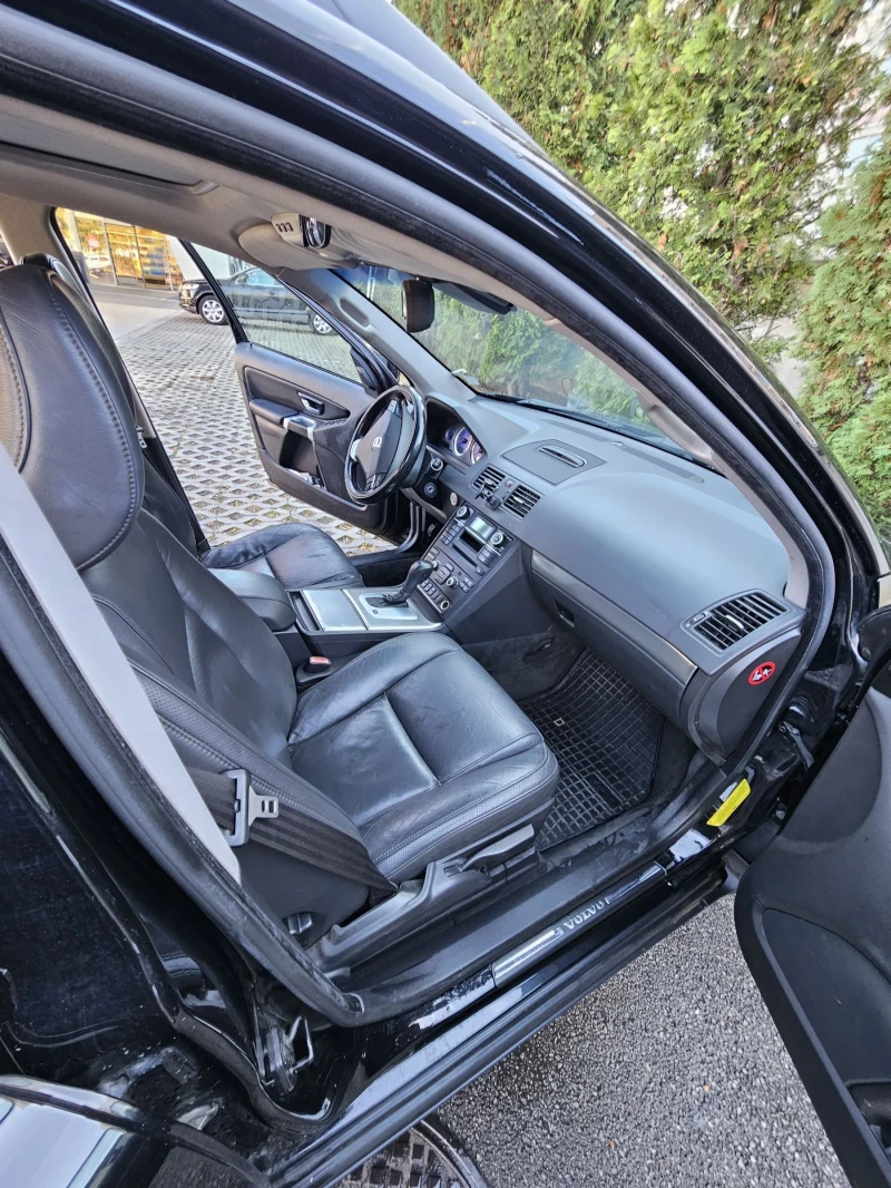Volvo Xc90 XC90 2.4 D5 220кс 4х4 facelift CFE, снимка 11 - Автомобили и джипове - 52312163