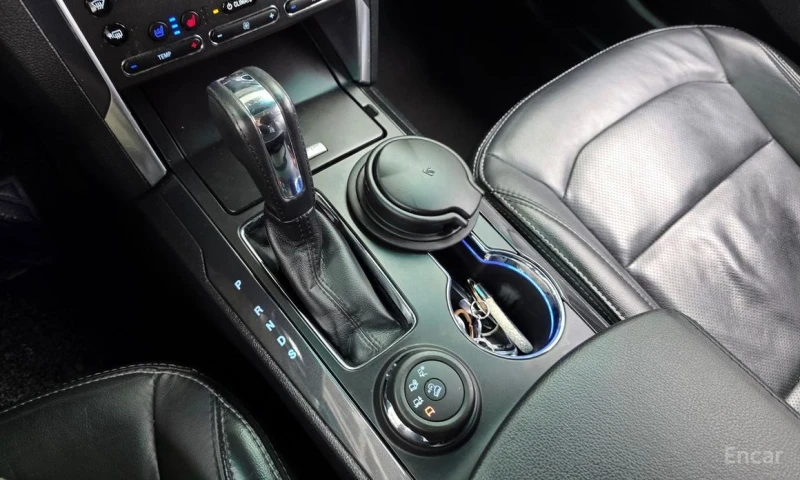 Ford Explorer, снимка 9 - Автомобили и джипове - 52752031