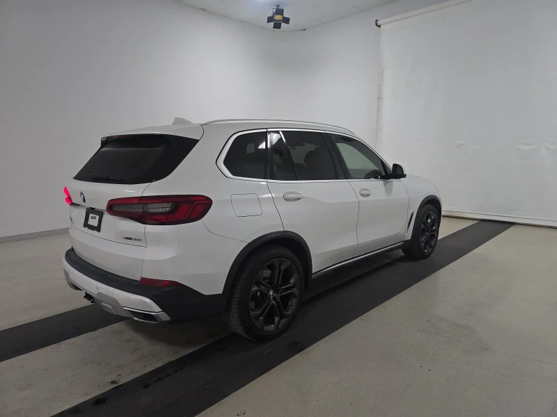 BMW X5 DISTRONIC* LASER* AMBIENT* PANO* ОБДУХ* МАСАЖИ* , снимка 4 - Автомобили и джипове - 53523603