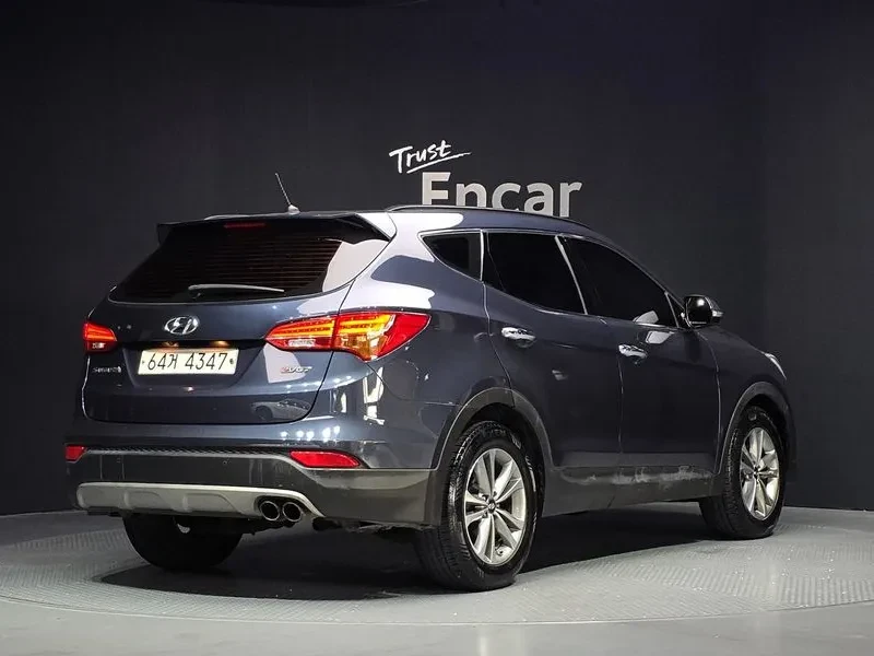 Hyundai Santa fe  Diesel (E-Vgt) 2.0 2Wd Premium, снимка 2 - Автомобили и джипове - 54999050