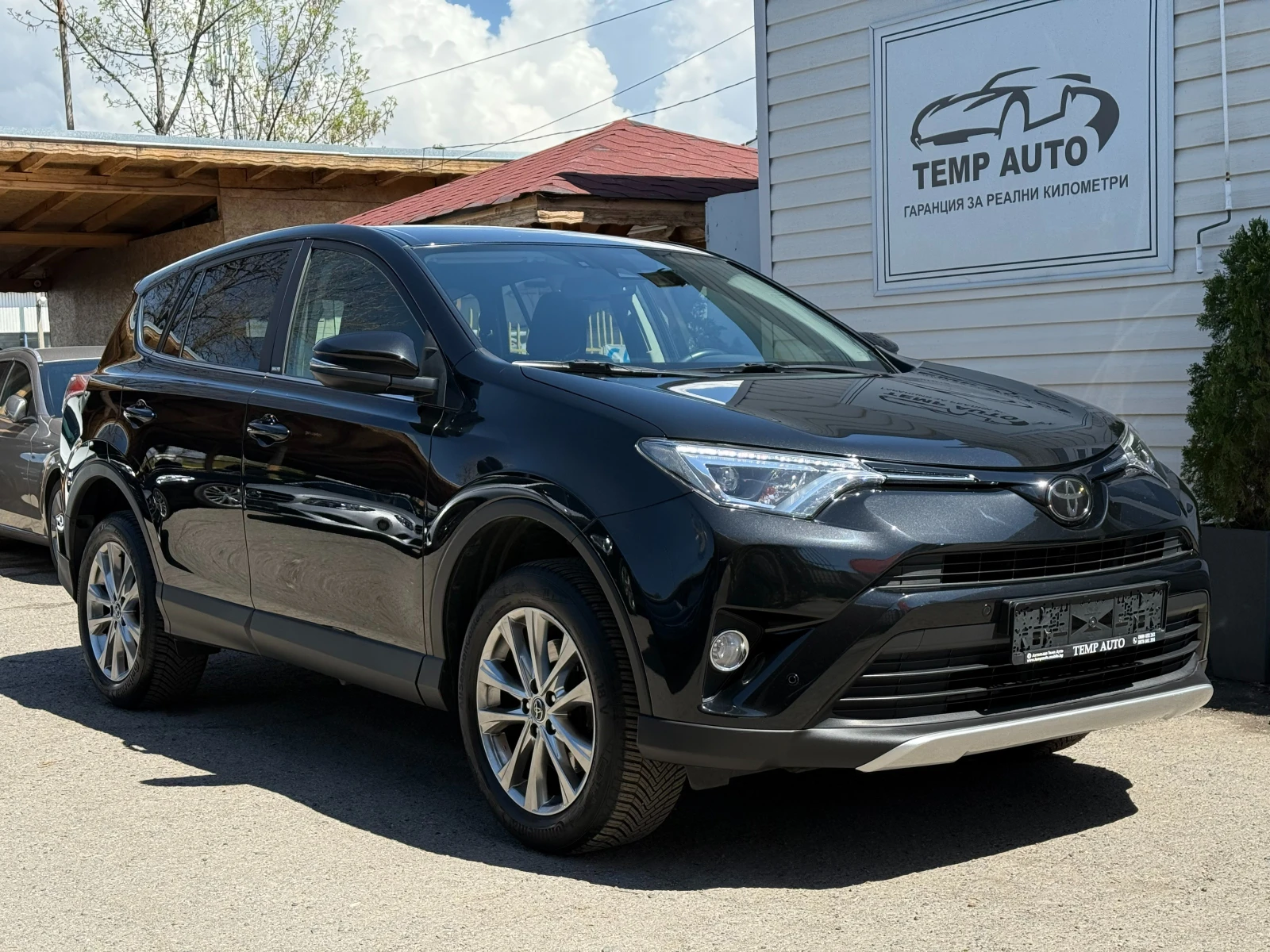 Toyota Rav4 2.0i* 4x4* СЕРВИЗНА КНИЖКА С ПЪЛНА ИСТОРИЯ - изображение 3