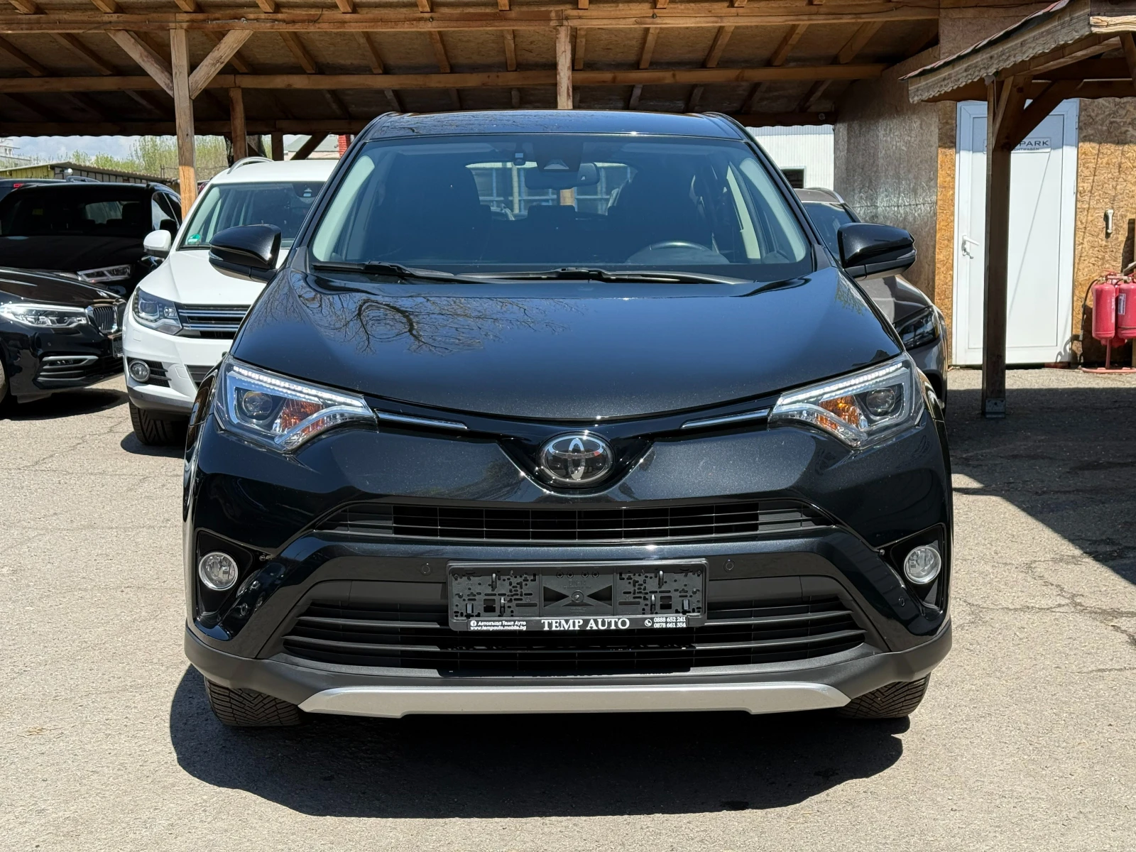 Toyota Rav4 2.0i* 4x4* СЕРВИЗНА КНИЖКА С ПЪЛНА ИСТОРИЯ - изображение 2