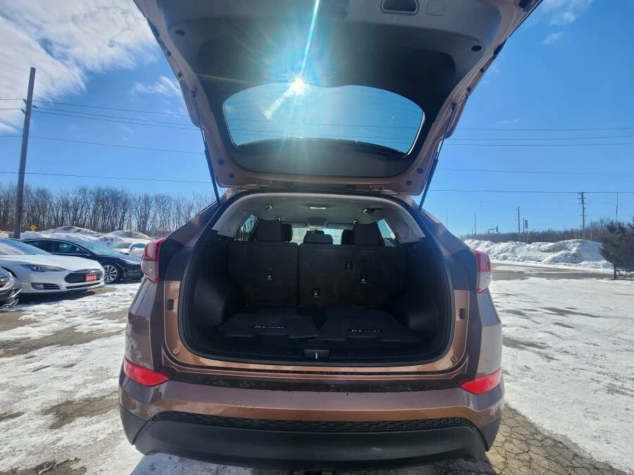 Hyundai Tucson AWD* ПОДГРЕВ* М.ТОЧКА, снимка 12 - Автомобили и джипове - 54174543