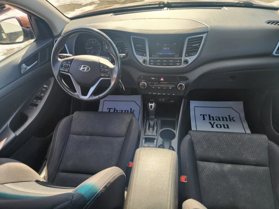 Hyundai Tucson AWD* ПОДГРЕВ* М.ТОЧКА, снимка 9 - Автомобили и джипове - 54174543