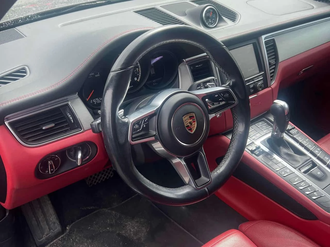 Porsche Macan * Turbo * АВТОКРЕДИТ БЕЗ ПЪРВОНАЧАЛНА ВНОСКА* , снимка 5 - Автомобили и джипове - 54842309