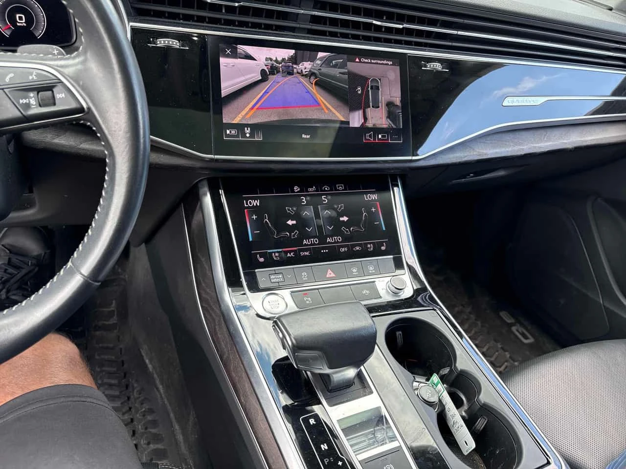 Audi Q8 | Progressiv | 360 | ПОДГРЕВ | ОБДУХВАНЕ | , снимка 9 - Автомобили и джипове - 55167314