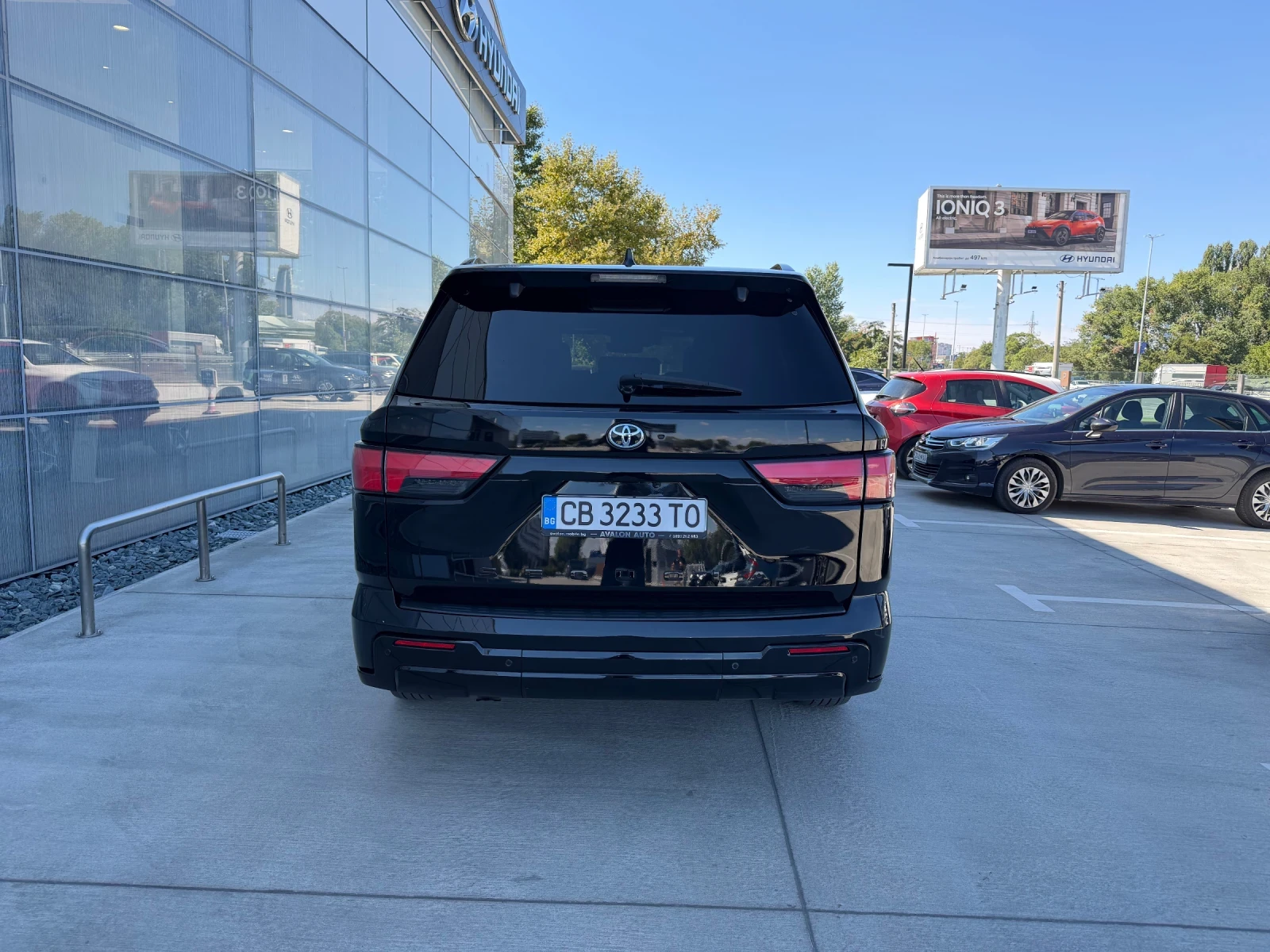 Toyota Sequoia Platinum 3.5 i-ForceMAX AWD Hybrid 360 Pano , снимка 5 - Автомобили и джипове - 56104452