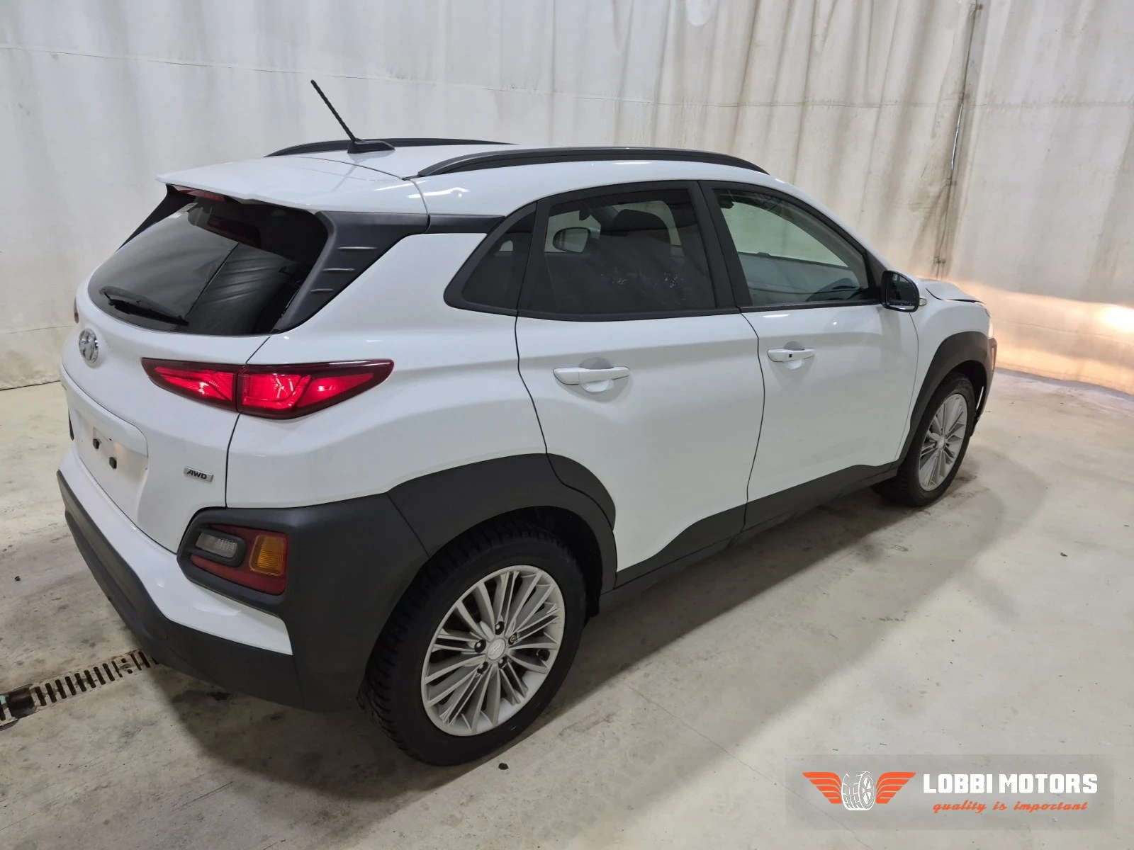 Hyundai Kona, снимка 3 - Автомобили и джипове - 56297518