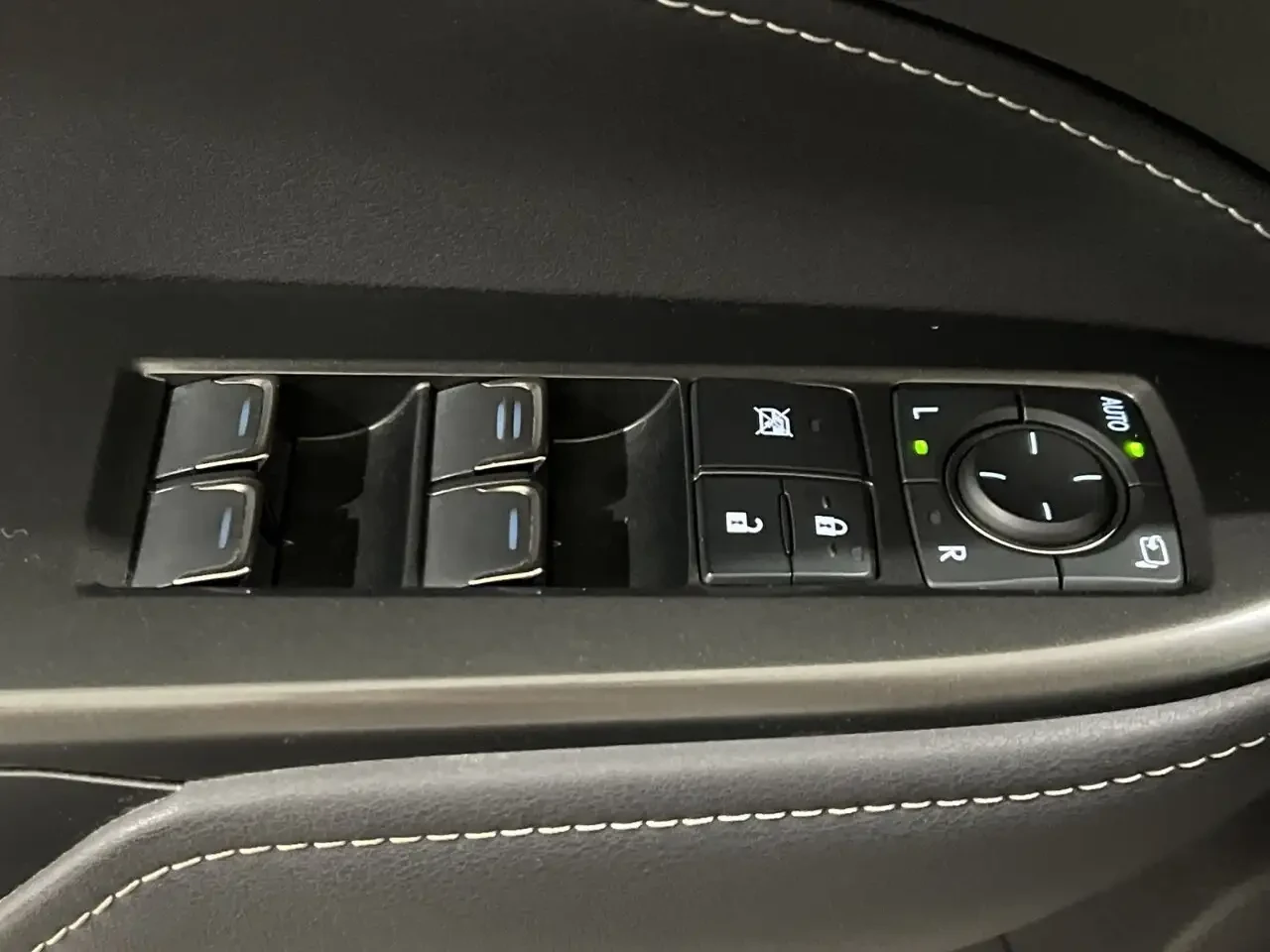 Lexus NX NX 250 AWD* KEYLESS ENTRY* , снимка 10 - Автомобили и джипове - 56394311