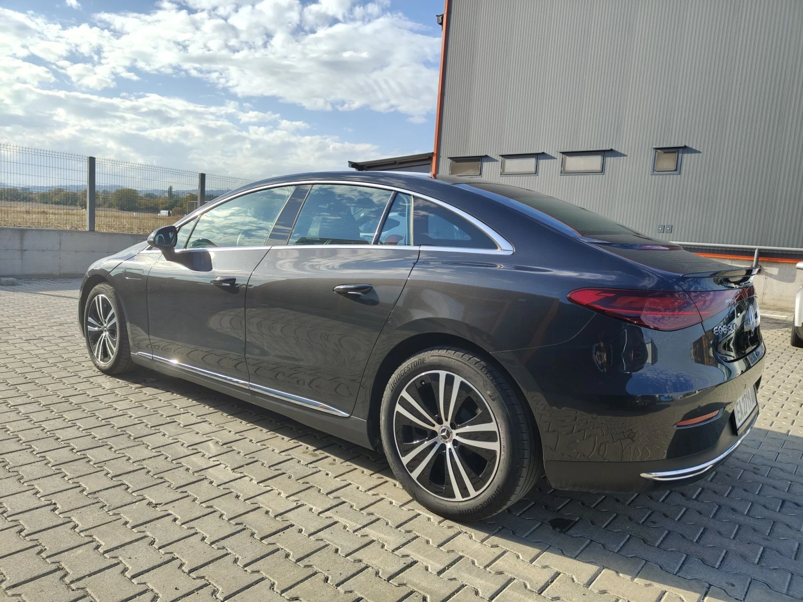 Mercedes-Benz EQE 300, снимка 6 - Автомобили и джипове - 56622311