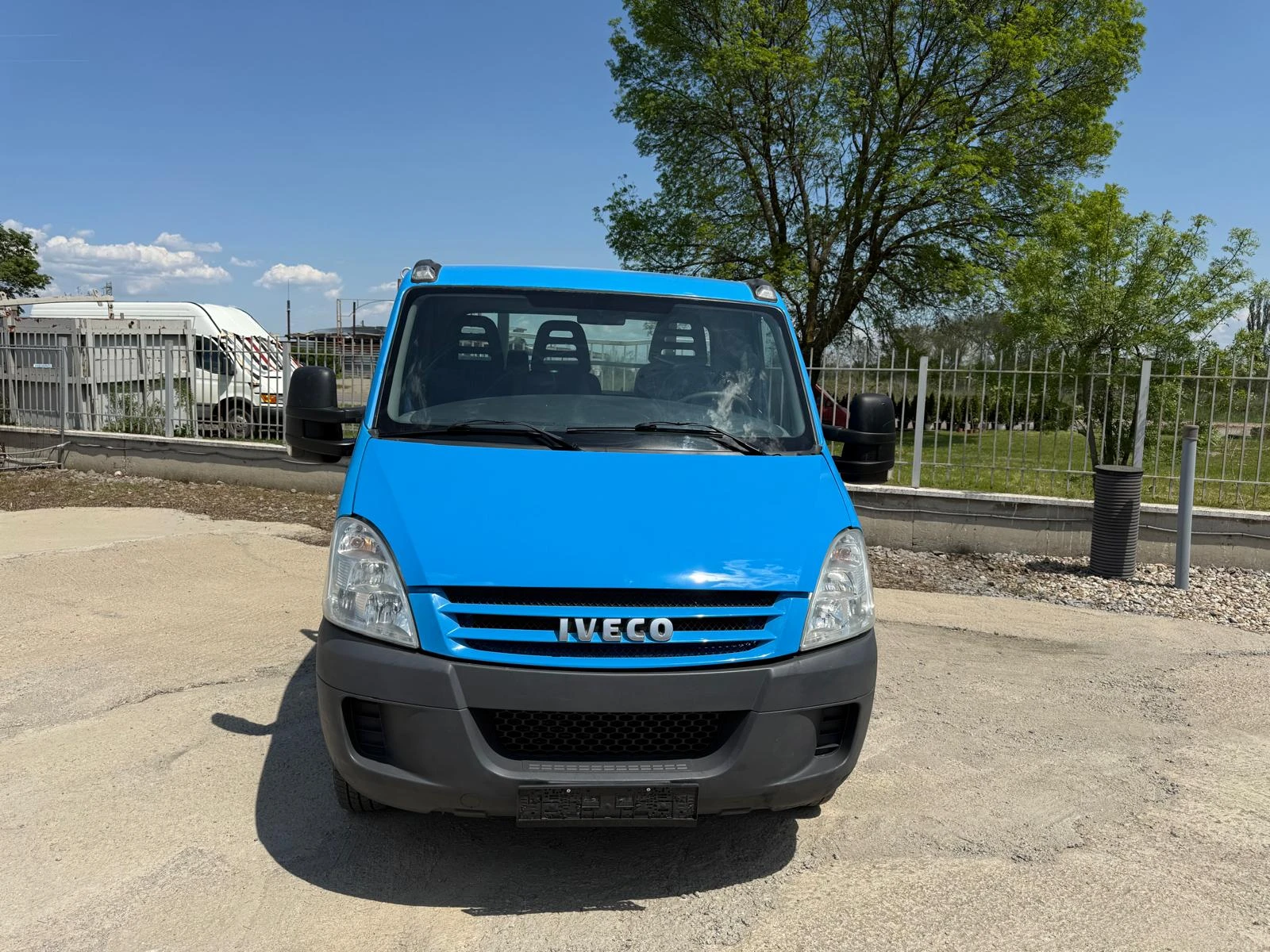 Iveco 35c18 * 4.10 м каросерия * / Нов внос от Швейцария/, снимка 2 - Бусове и автобуси - 54440999