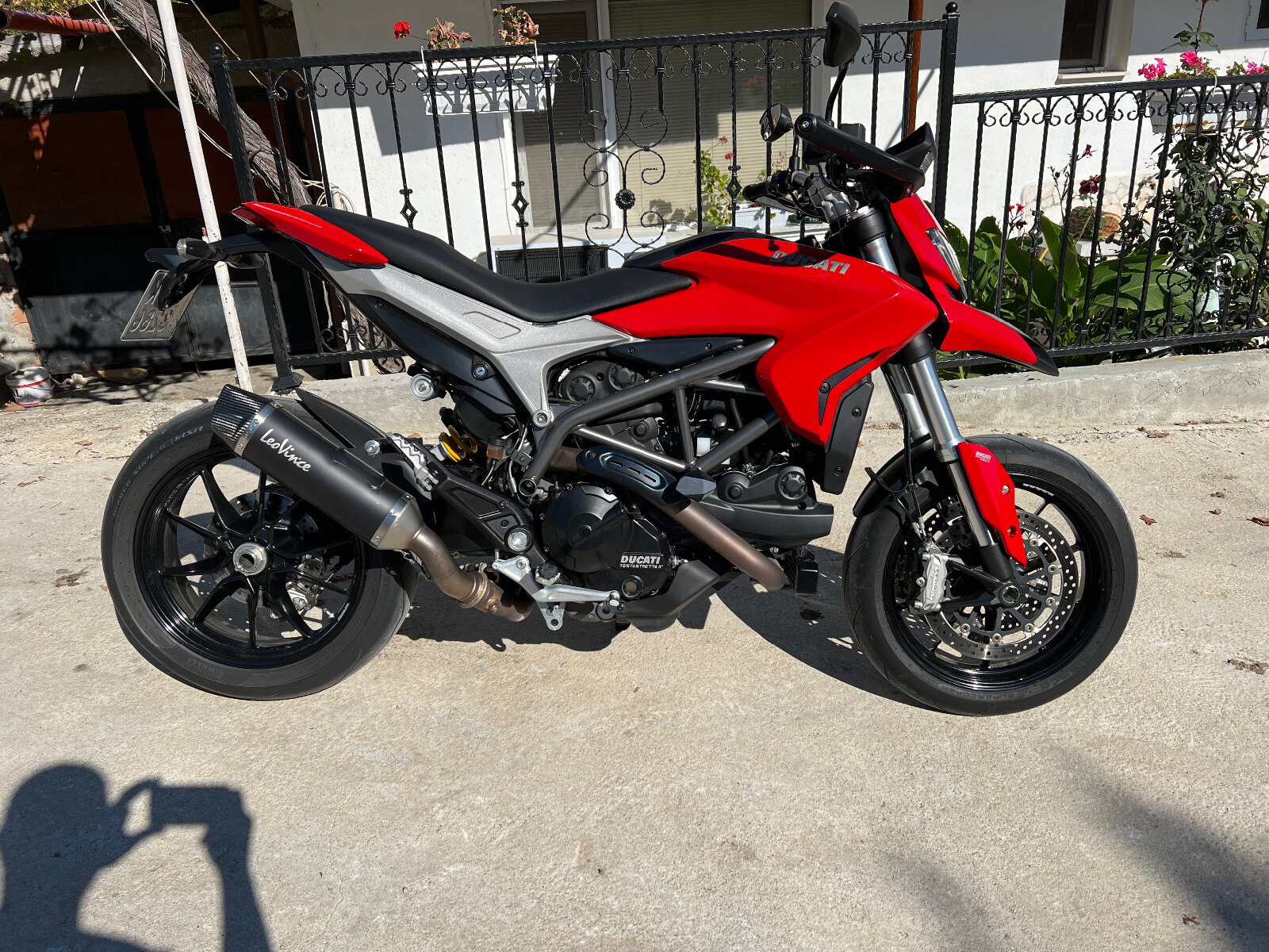 Ducati Hypermotard  939 - изображение 1