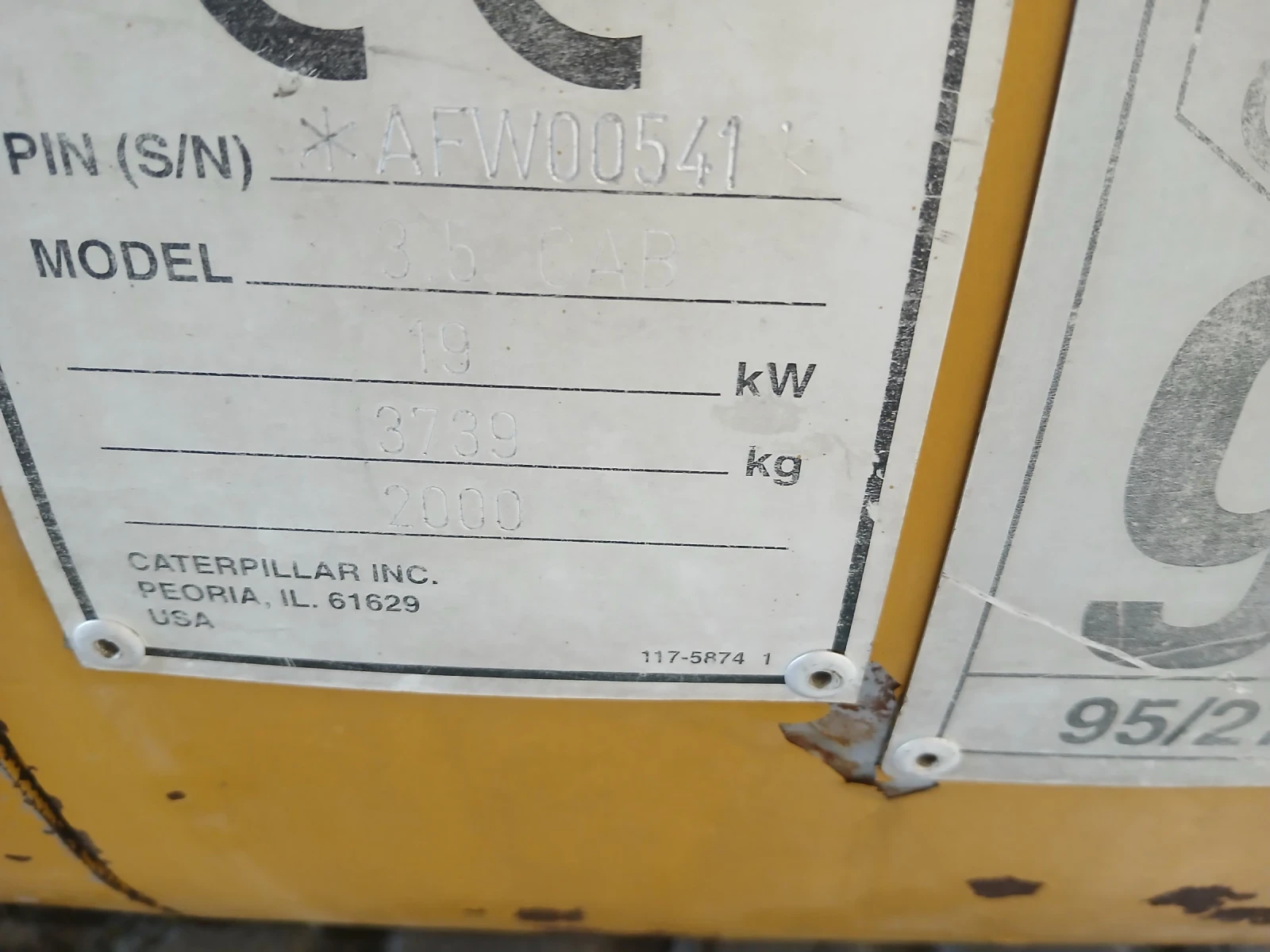 Багер Cat 303.5 , снимка 3 - Индустриална техника - 55444057