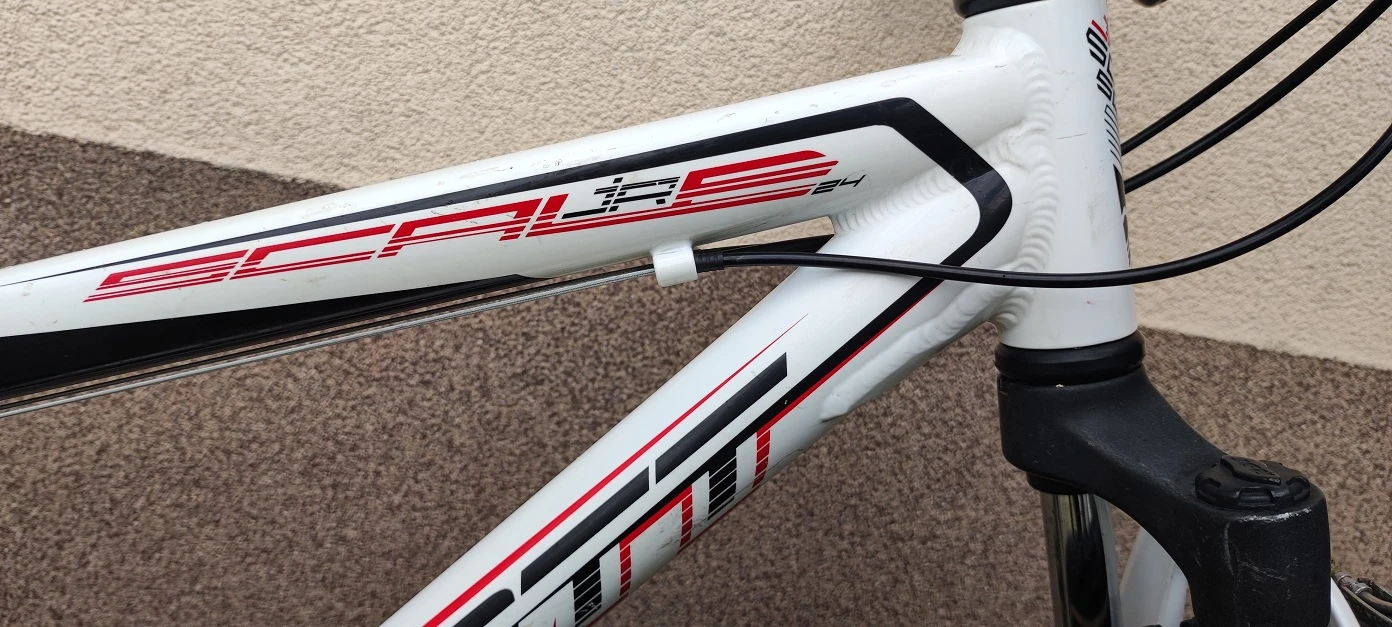    Scott 24  21   | Mobile.bg   6