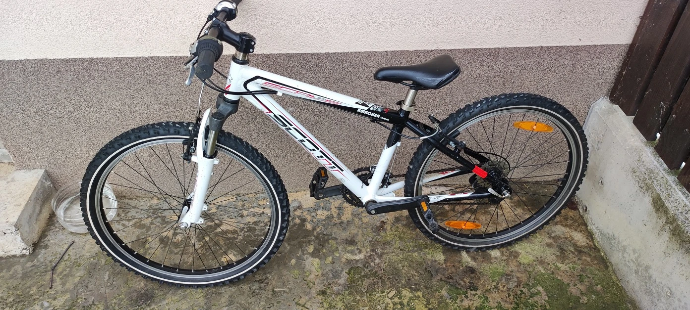    Scott 24  21   | Mobile.bg   2