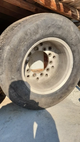 Гуми с джанти, снимка 1