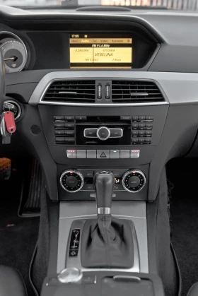 Mercedes-Benz C 200 2.2 136ks automat face - 6750 € / 13201.85 лв. - 53189656 15
