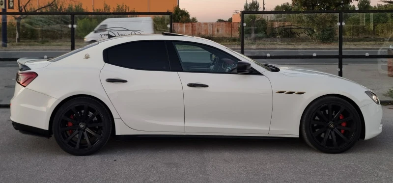 Maserati Ghibli / Individual/ 3.0 V6/, снимка 4 - Автомобили и джипове - 42597600