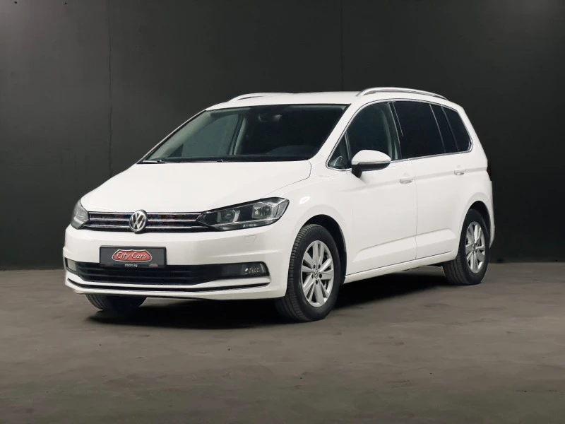 VW Touran Highline 20tdi-150кс/6+ 1/МАСАЖ/KEYLESS/ДИСТРОНИK, снимка 1 - Автомобили и джипове - 46642579