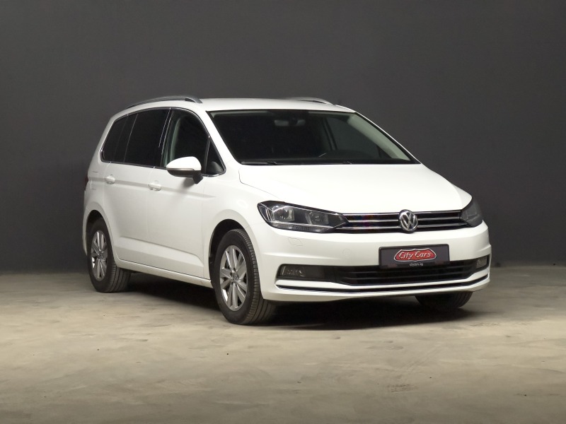 VW Touran Highline 20tdi-150кс/6+ 1/МАСАЖ/KEYLESS/ДИСТРОНИK, снимка 2 - Автомобили и джипове - 46642579