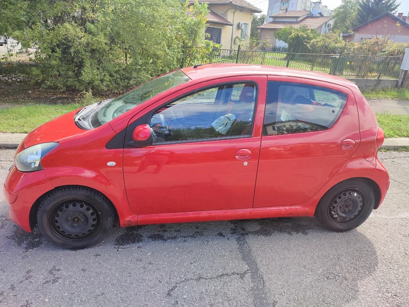 Toyota Aygo, снимка 2 - Автомобили и джипове - 47483176