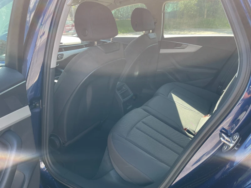 Audi A4 35 TDI Business Auto 163 к.с Сервизна история, снимка 12 - Автомобили и джипове - 52612295