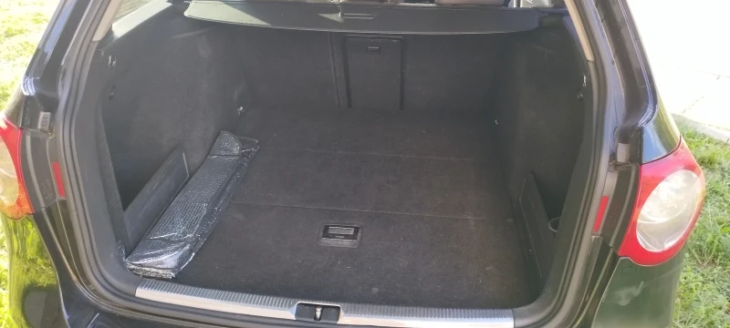 VW Passat, снимка 11 - Автомобили и джипове - 52369415