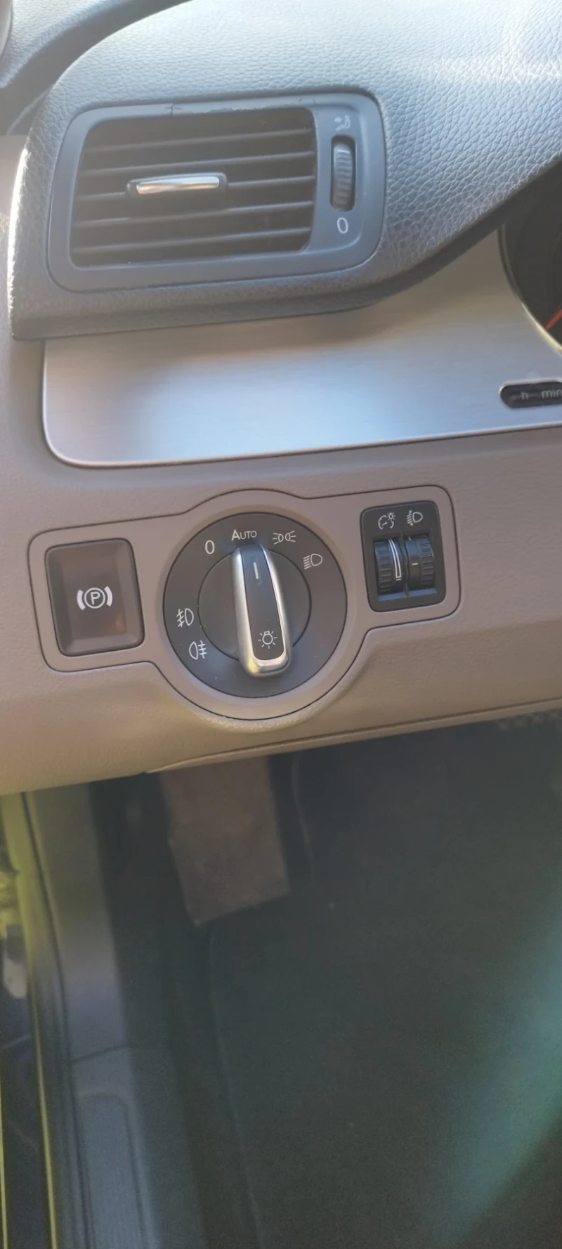 VW Passat, снимка 8 - Автомобили и джипове - 52369415