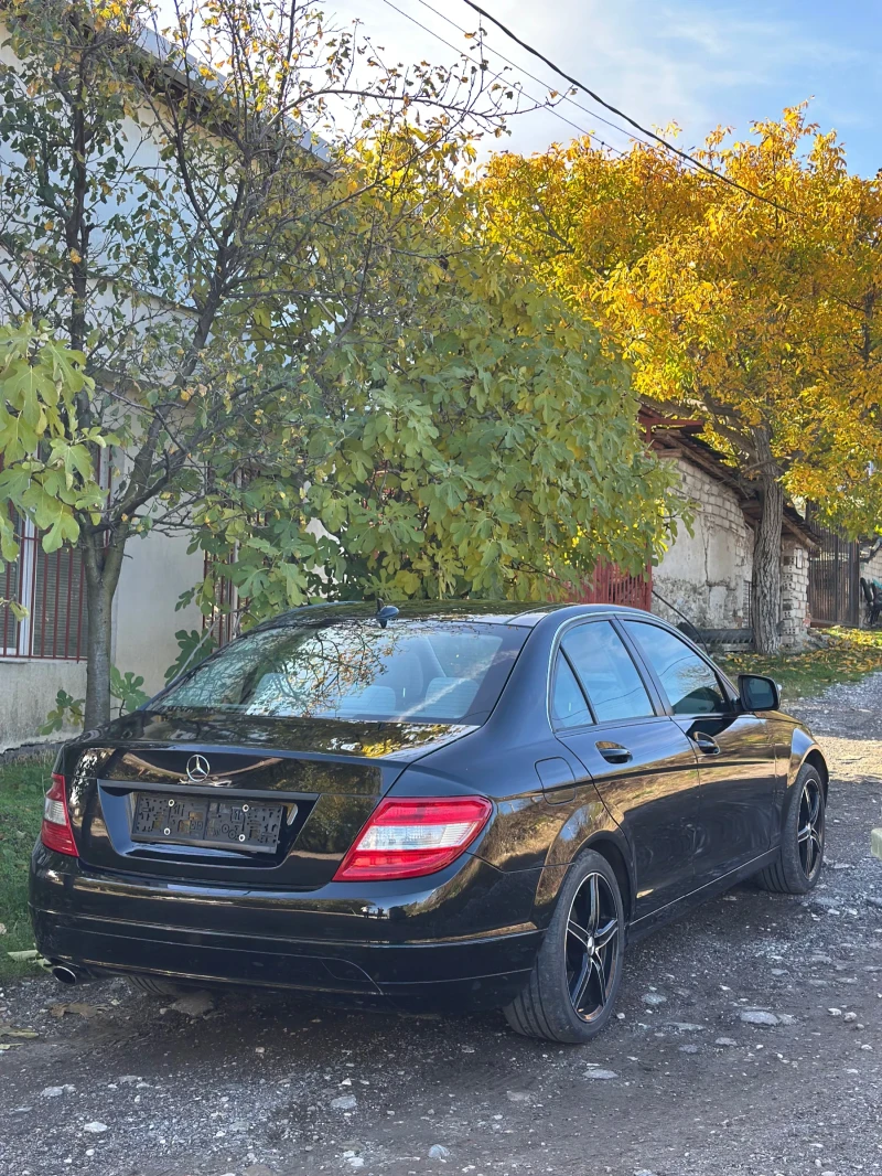 Mercedes-Benz C 220 Двойна панорама * ЛИЗИНГ* , снимка 4 - Автомобили и джипове - 52257170