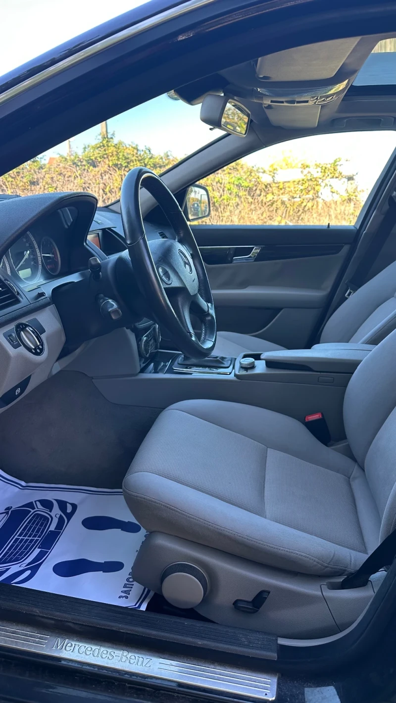 Mercedes-Benz C 220 Двойна панорама * ЛИЗИНГ* , снимка 8 - Автомобили и джипове - 52257170