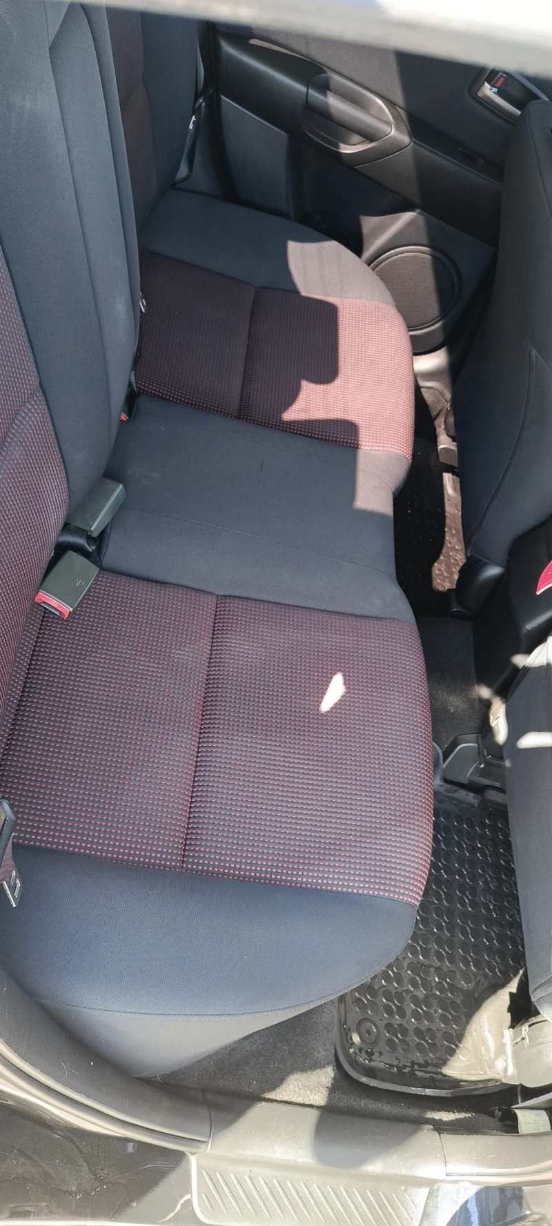 Mazda 3 1.6 109, снимка 11 - Автомобили и джипове - 53077018