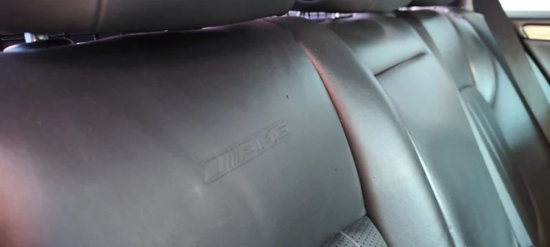 Mercedes-Benz C 320 CDI/7G/V6 AMG Pack, снимка 11 - Автомобили и джипове - 53206365