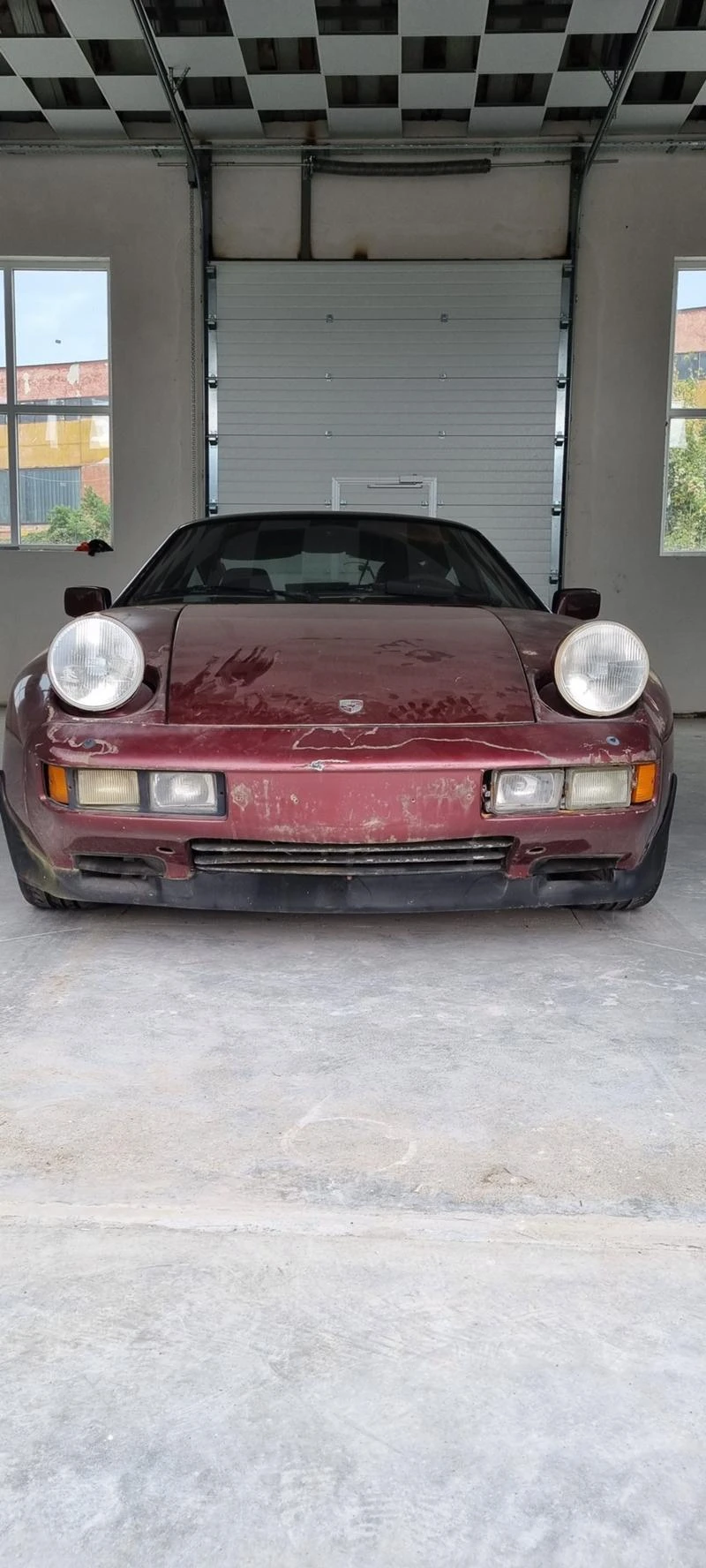 Porsche 928 4700 310 PS , снимка 1 - Автомобили и джипове - 36795598