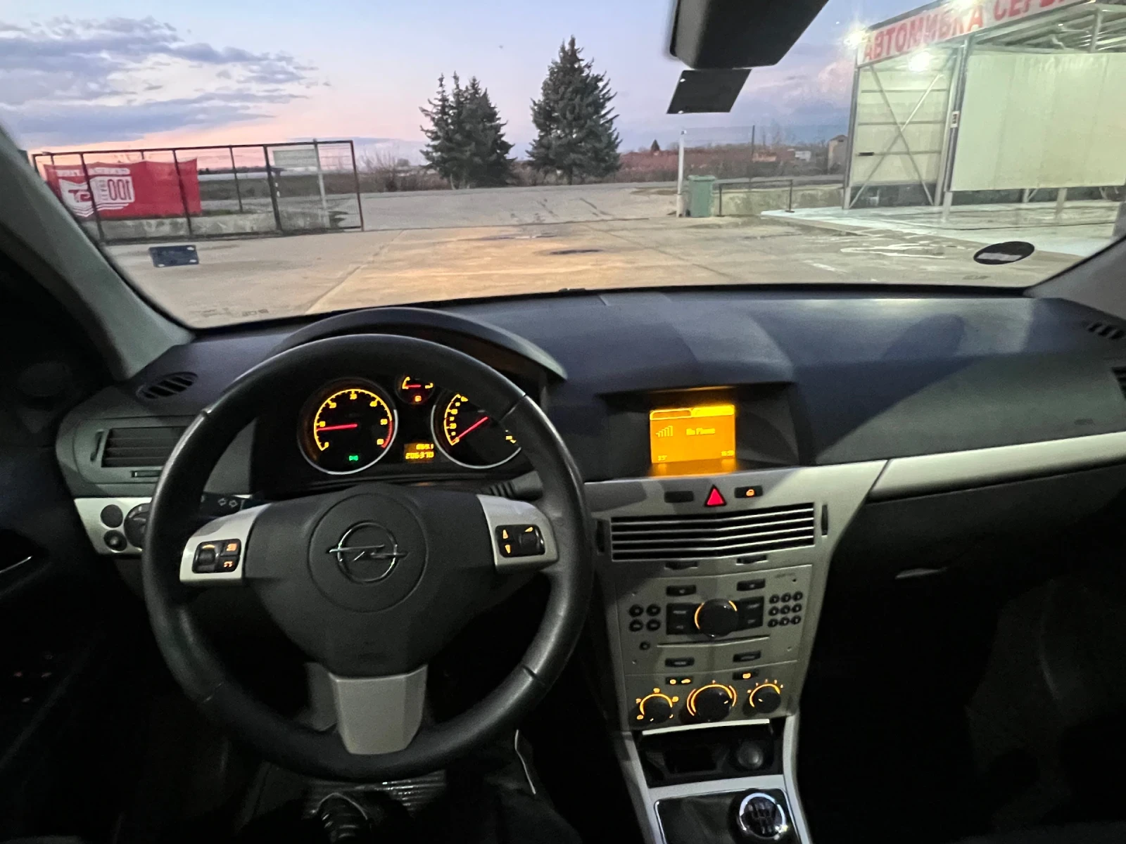 Opel Astra 1.9 CDTI KOSMO  - изображение 4