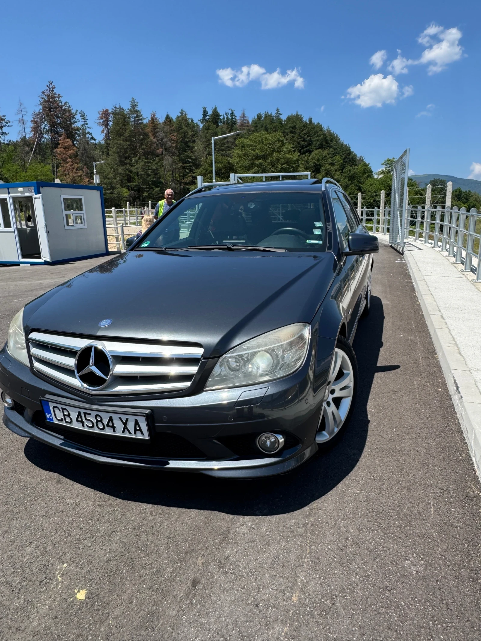 Mercedes-Benz C 350  - изображение 3