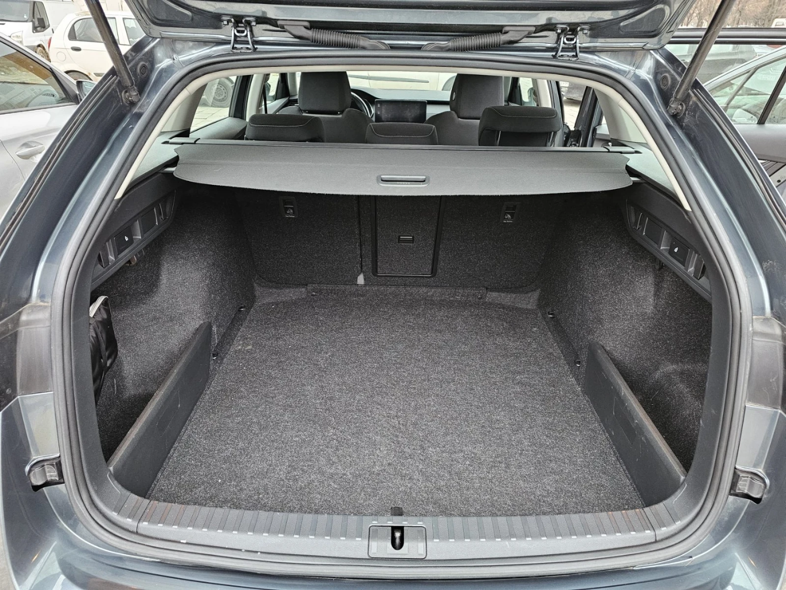 Skoda Octavia 2.0 TDI DSG | Mobile.bg   11