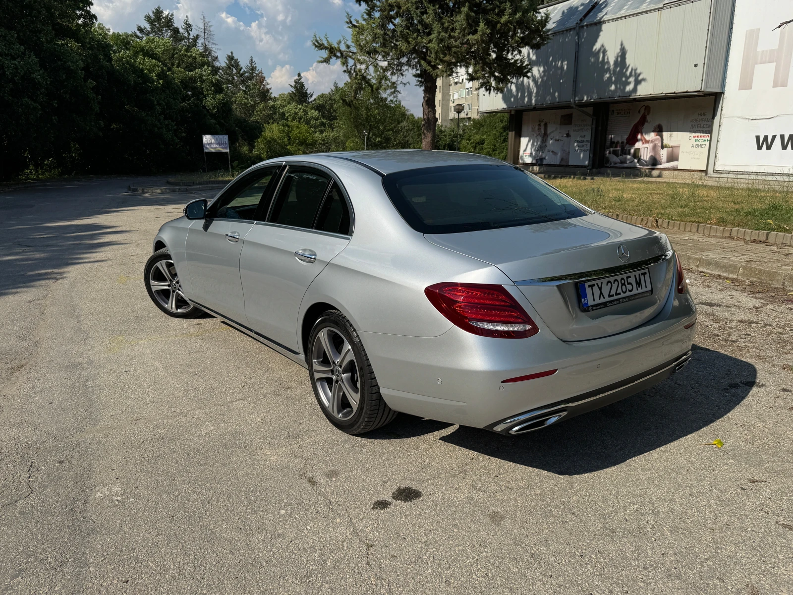 Mercedes-Benz E 220  - изображение 3