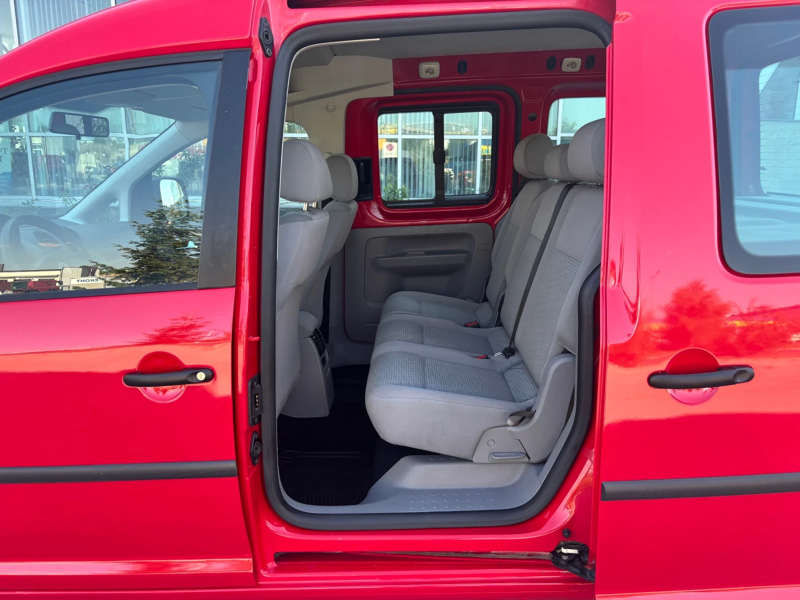 VW Caddy LIFE - изображение 9