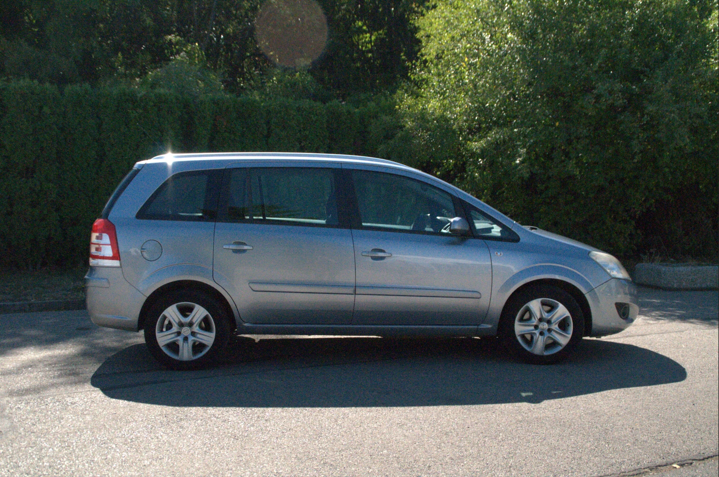Opel Zafira 1.9 CDTI   6+ 1 | Mobile.bg   4